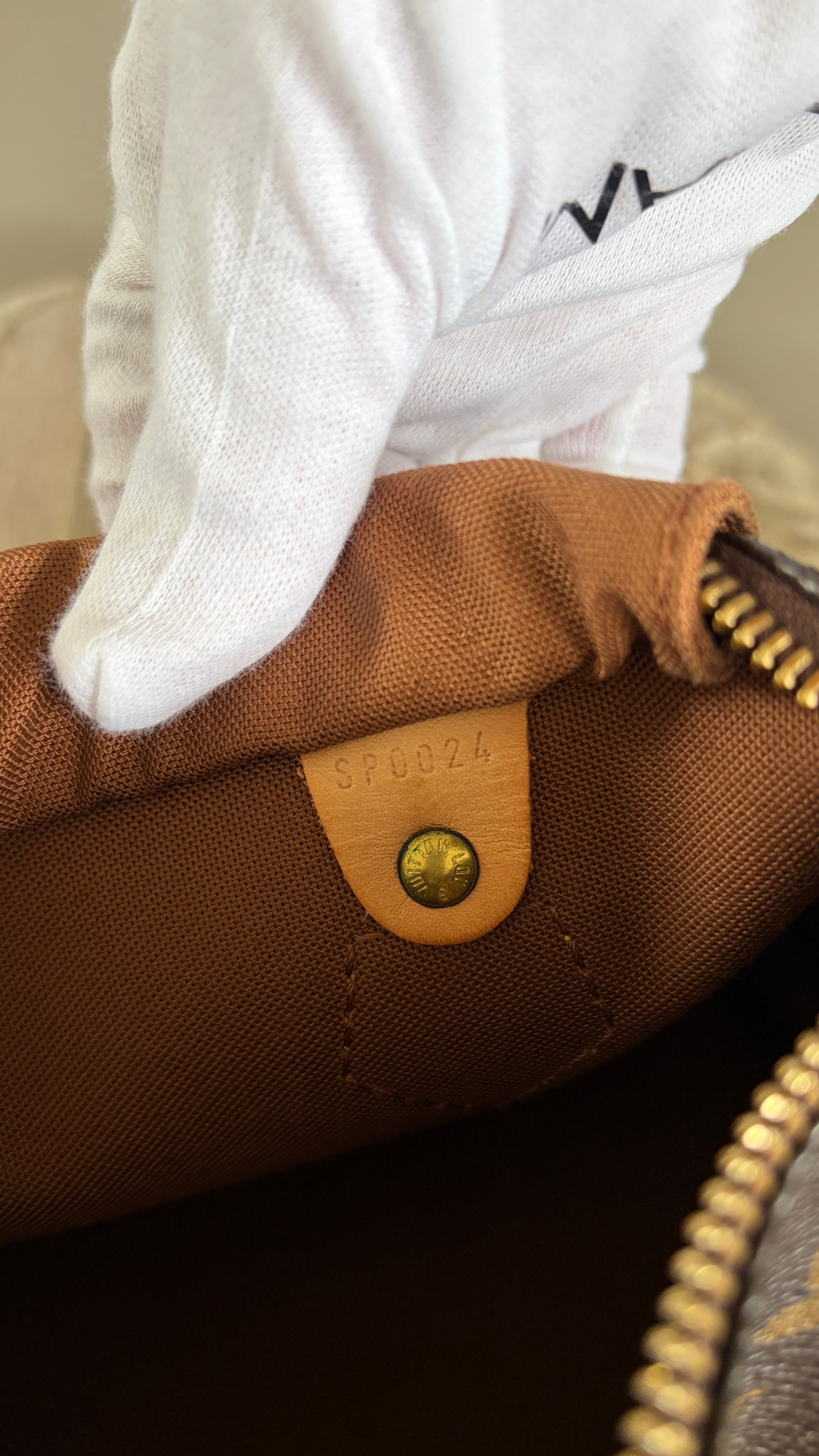TRE56 - Louis Vuitton Speedy 25 - 14
