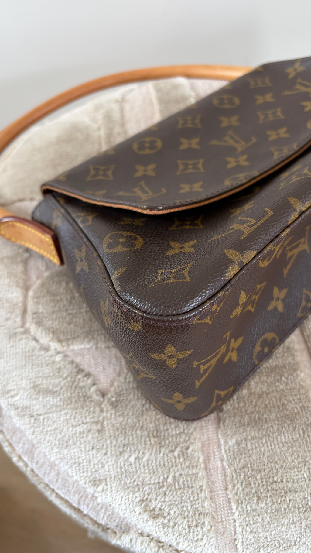 TRE57 - Louis Vuitton Mini Looping (PM) - 13