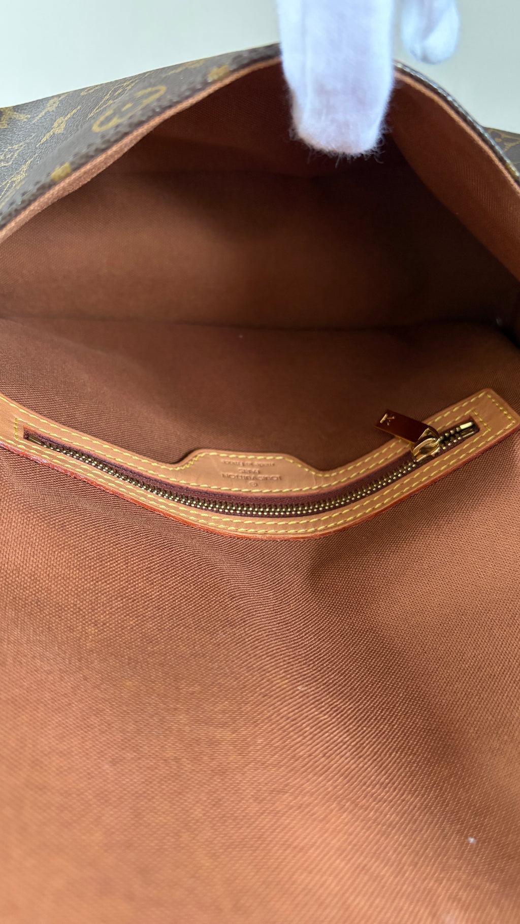 TRE57 - Louis Vuitton Mini Looping (PM) - 17