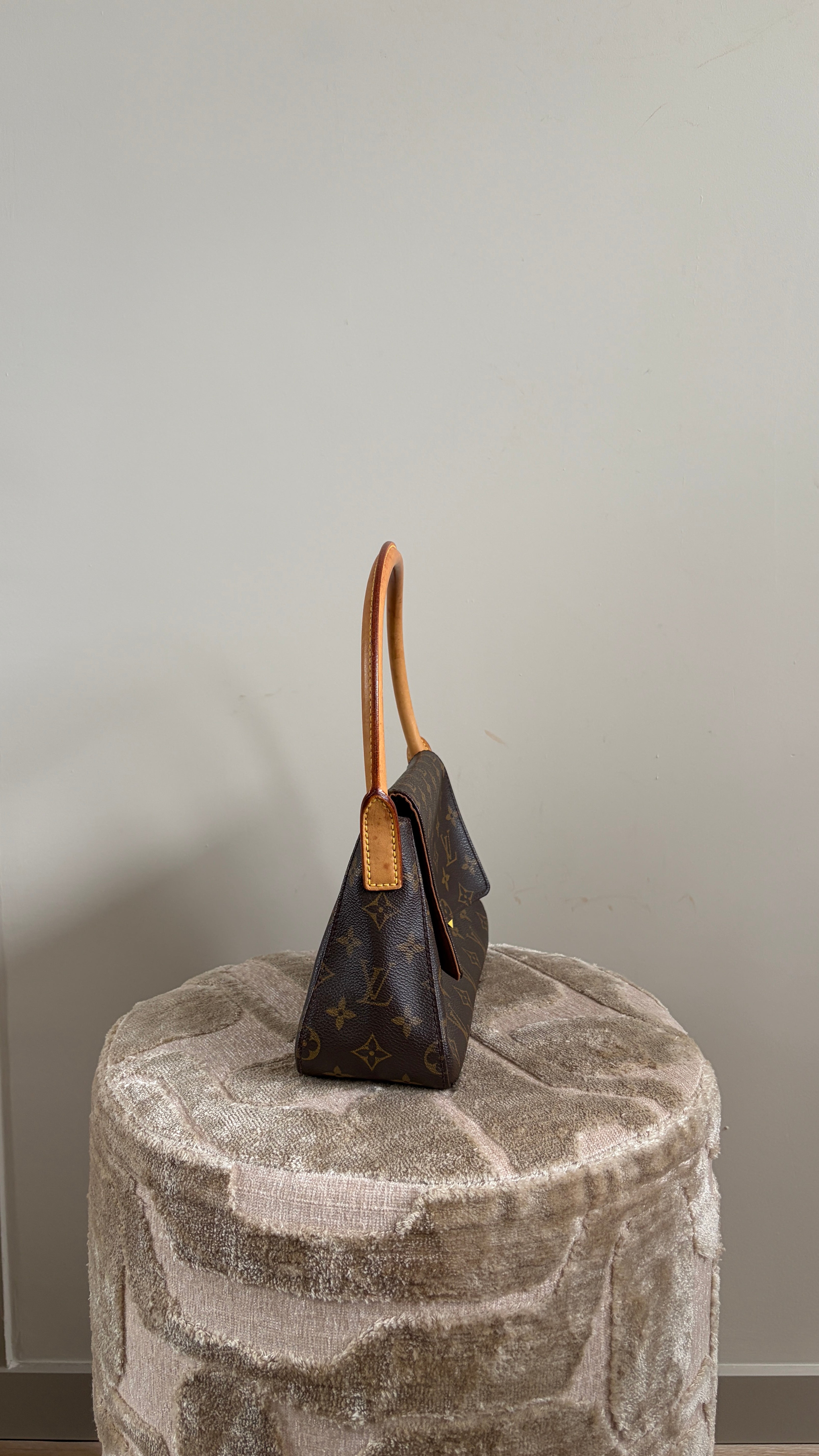 TRE57 - Louis Vuitton Mini Looping (PM) - 3