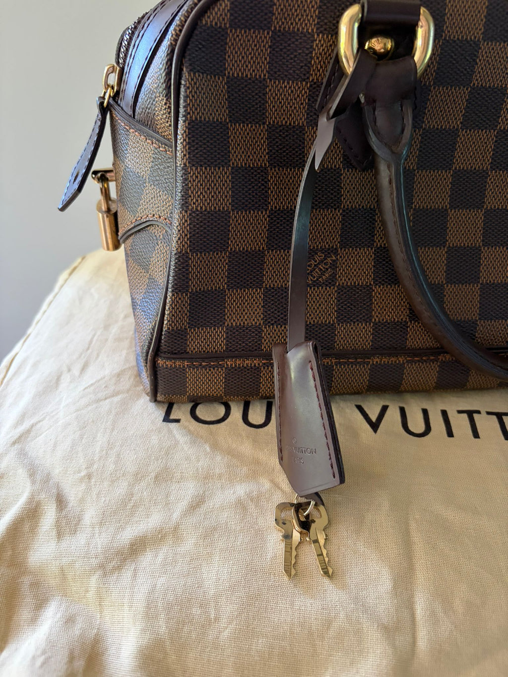 TRE61 - Louis Vuitton Duomo Damier Ebène -8