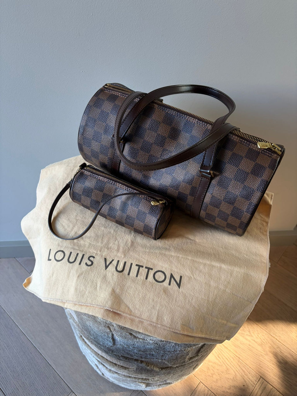 TRE65 - Louis Vuitton Papillon 30 Damier Ebène - 1