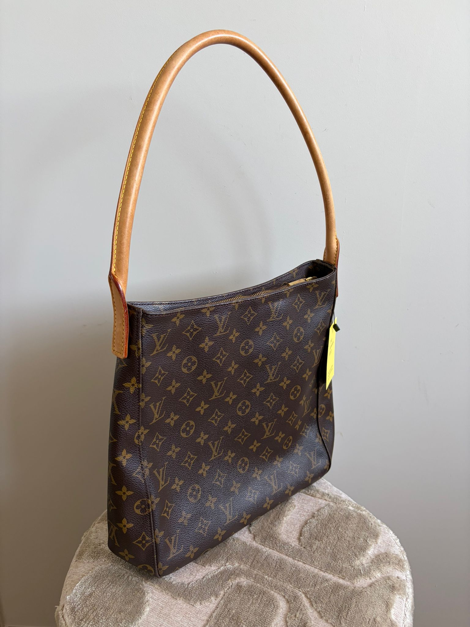 TRE73 - Louis Vuitton Looping GM - 10