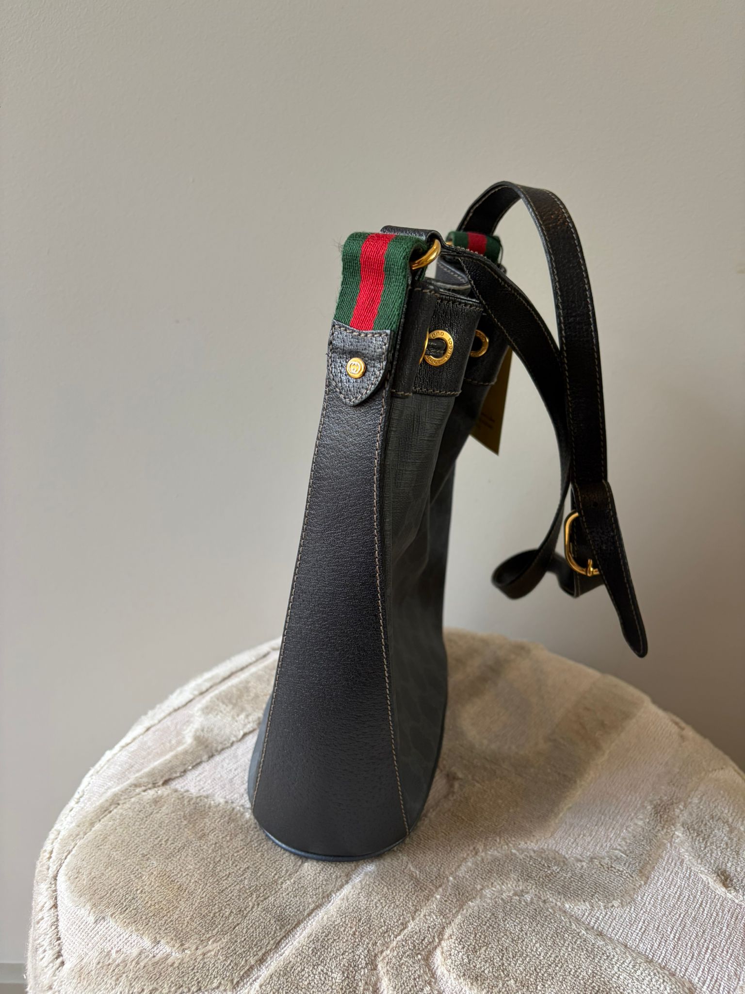 TRE75 - Gucci GG Supreme Web Sherry Line Bucket Bag - 3