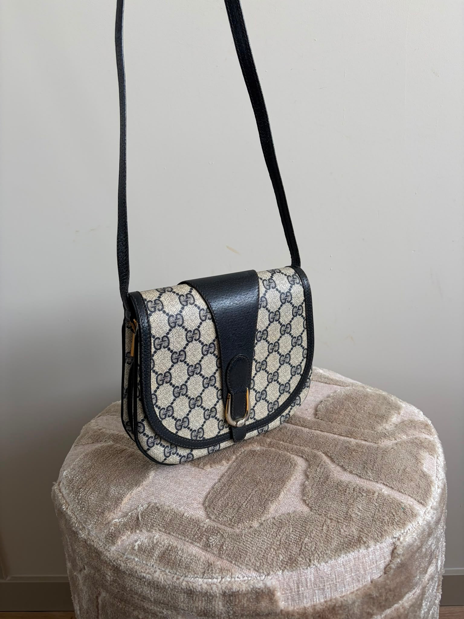 Gucci GG Supreme Shoulder Bag PVC
