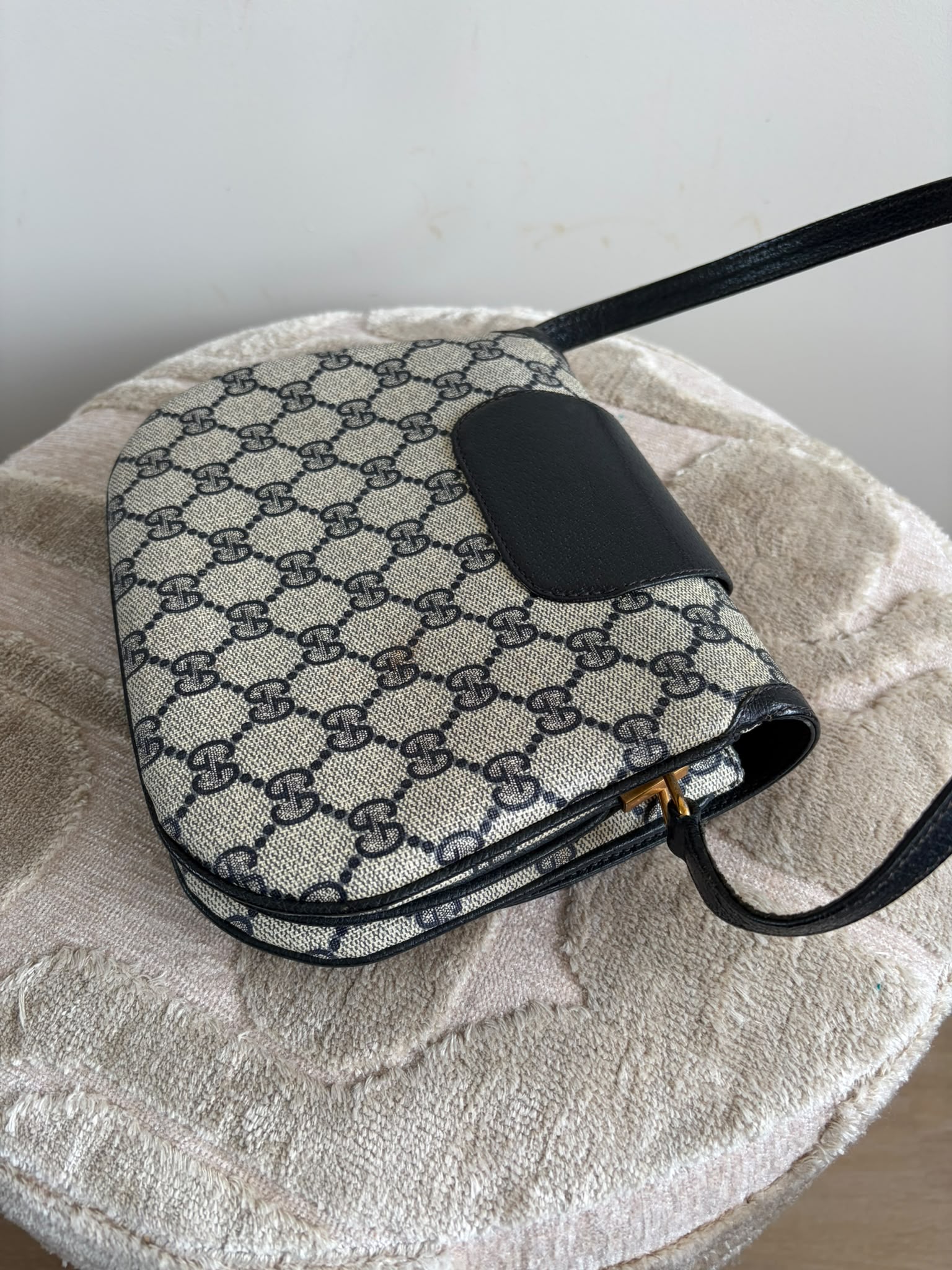 Gucci GG Supreme Shoulder Bag PVC