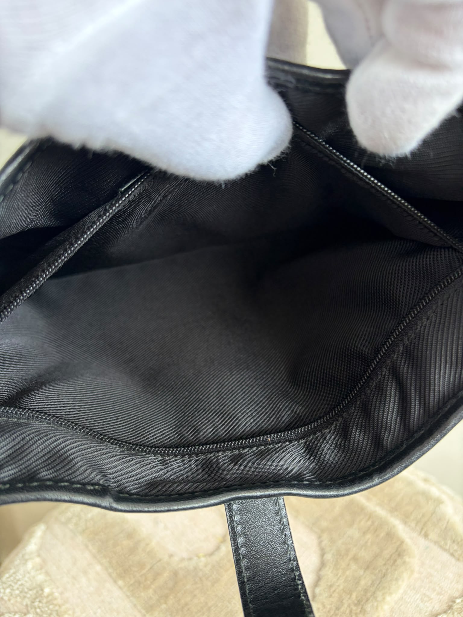 Gucci Jackie Black