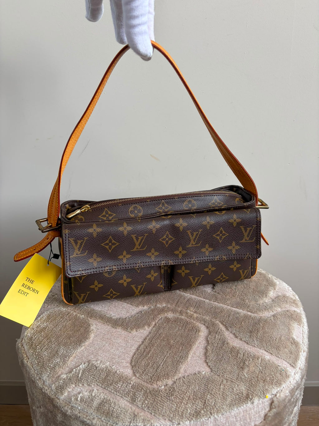 TRE83 - Louis Vuitton Vivacite MM - 2