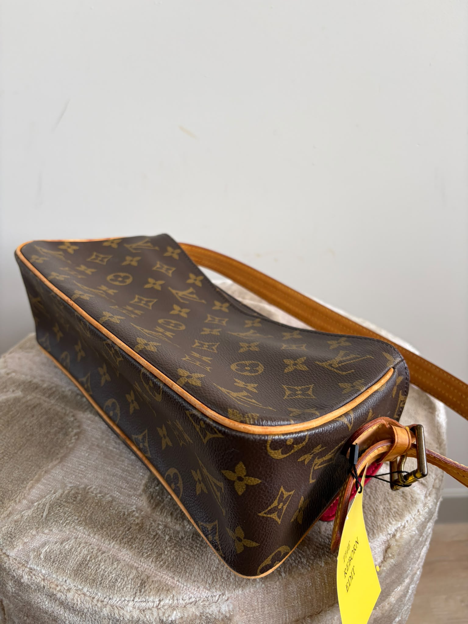 TRE83 - Louis Vuitton Vivacite MM - 9