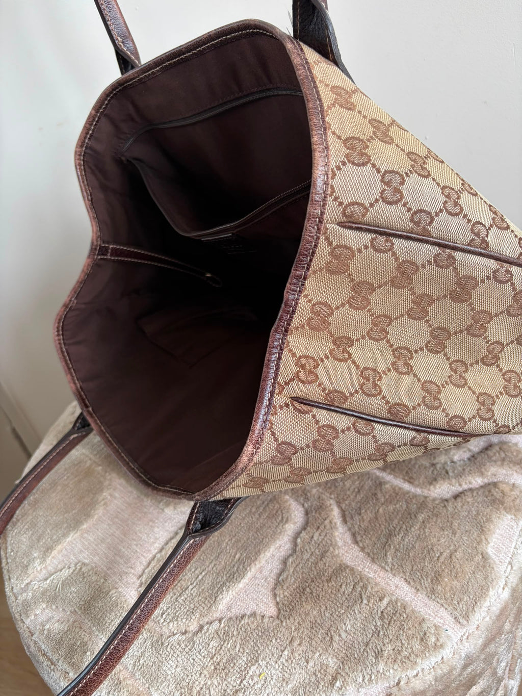 TRE94 - Gucci Pretty GG Canvas Web Sherry Line - 17