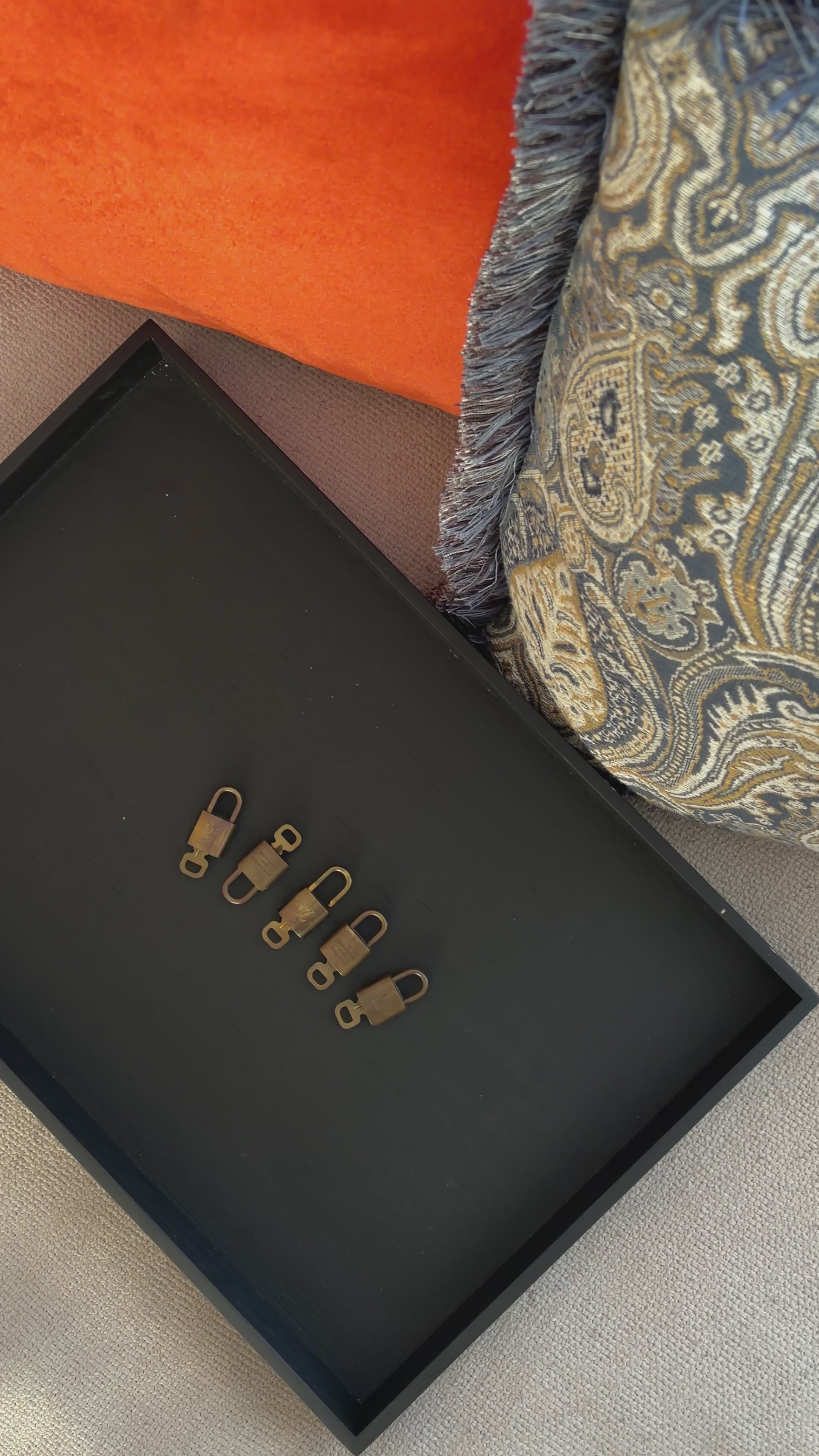 Louis Vuitton padlock - productvideo 1
